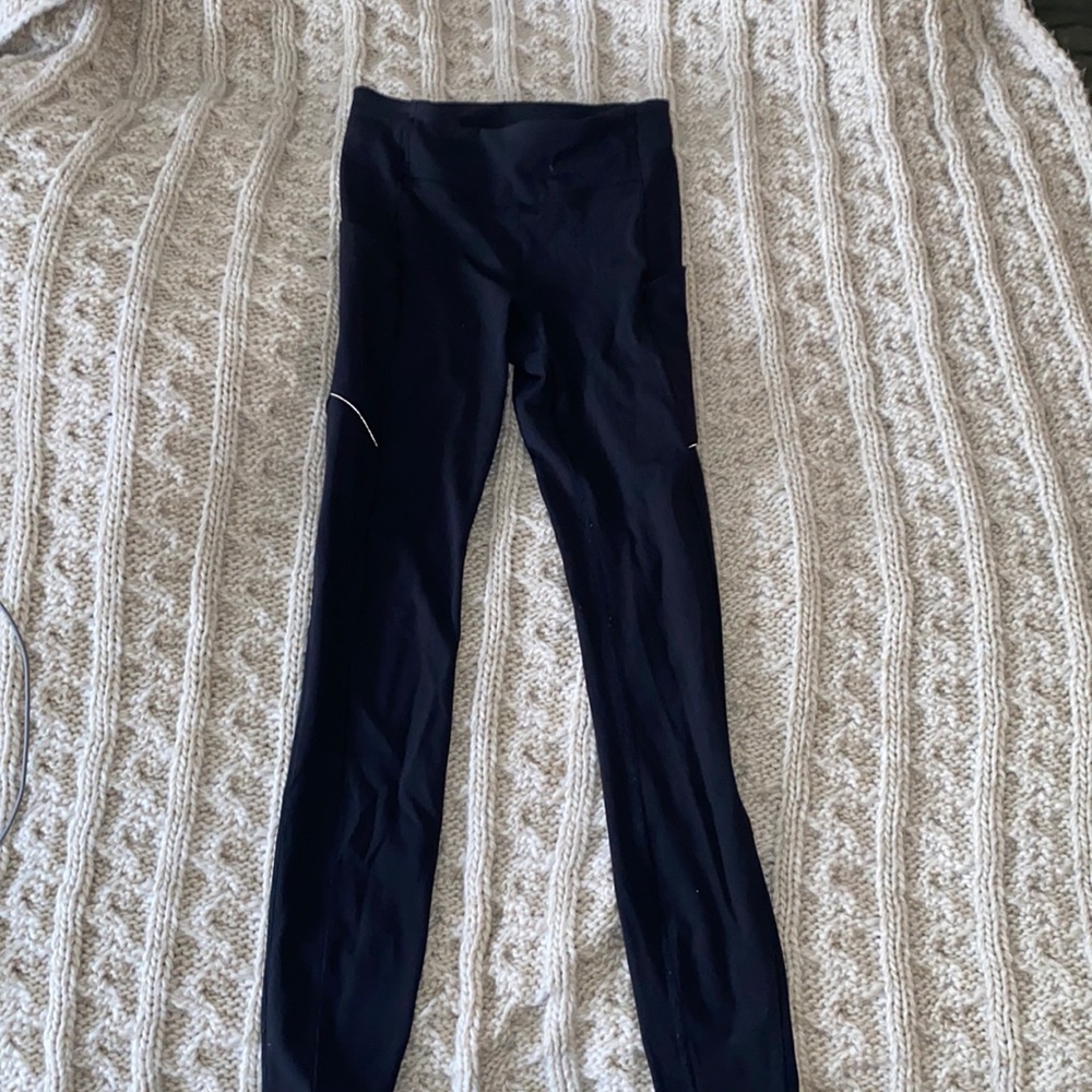 black lululemon align leggings